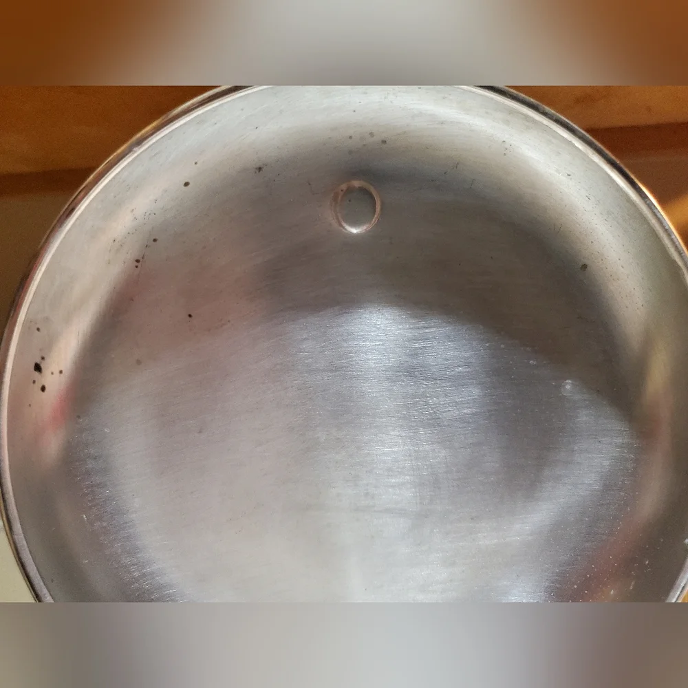 Vintage Reed & Barton silverplated insulated bucket with swing lid